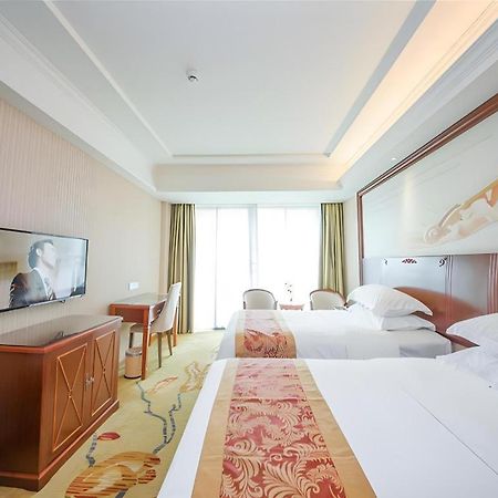 Vienna Classic Hotel Qingyuan Taihe Ancient Cave Scenic Area Buitenkant foto