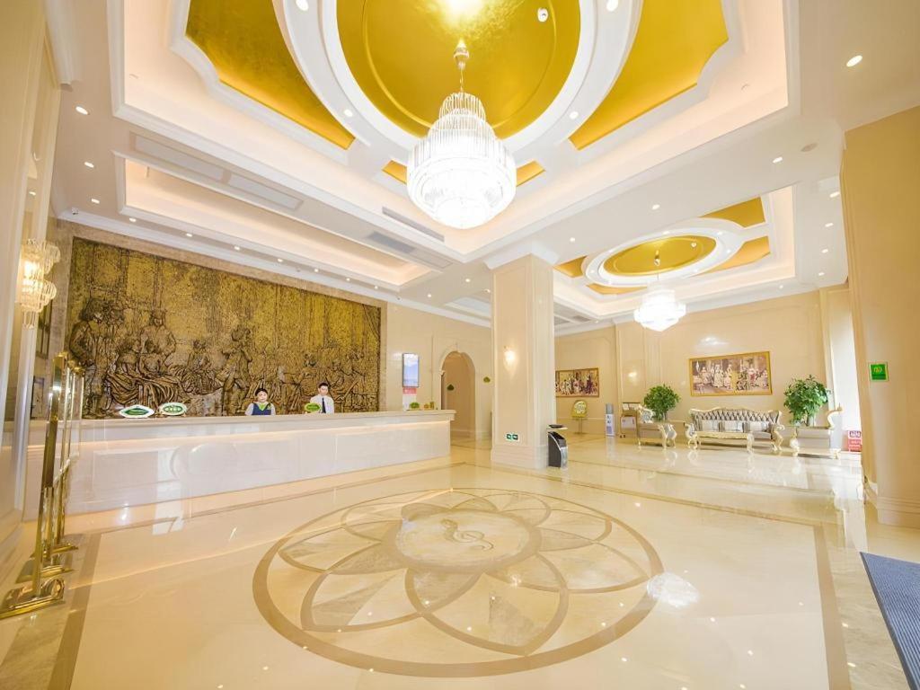 Vienna Classic Hotel Qingyuan Taihe Ancient Cave Scenic Area Buitenkant foto