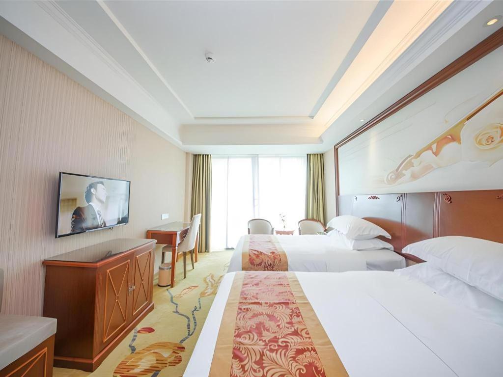 Vienna Classic Hotel Qingyuan Taihe Ancient Cave Scenic Area Buitenkant foto
