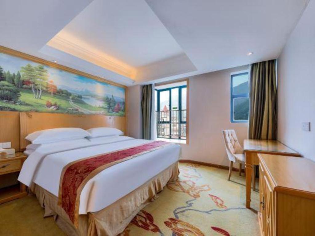 Vienna Classic Hotel Qingyuan Taihe Ancient Cave Scenic Area Buitenkant foto