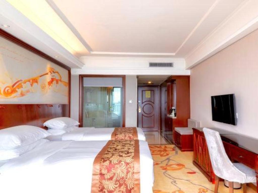 Vienna Classic Hotel Qingyuan Taihe Ancient Cave Scenic Area Buitenkant foto