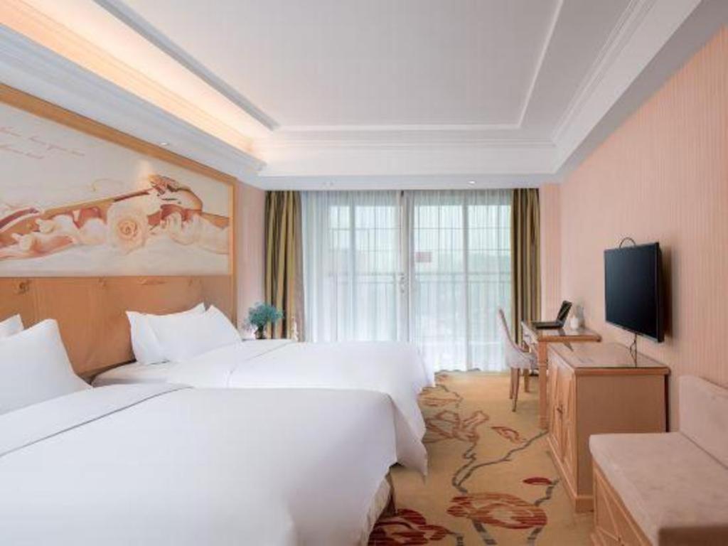 Vienna Classic Hotel Qingyuan Taihe Ancient Cave Scenic Area Buitenkant foto