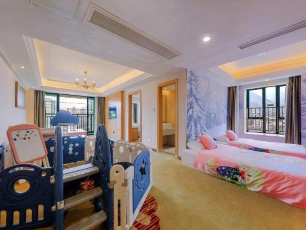Vienna Classic Hotel Qingyuan Taihe Ancient Cave Scenic Area Buitenkant foto